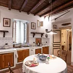 Principe Di Castelnuovo Historical Suites