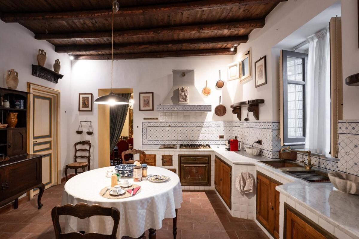 Frühstückspension Principe Di Castelnuovo Historical Palermo